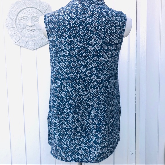 Silk blouse daisy print button down sleeveless vintage women’s small EUC - Picture 9 of 12